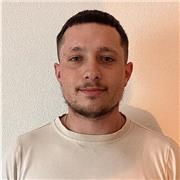 Étudiant en BTS et ancien assistant d’éducation  aide à obtenir le brevet des collèges à Bordeaux.